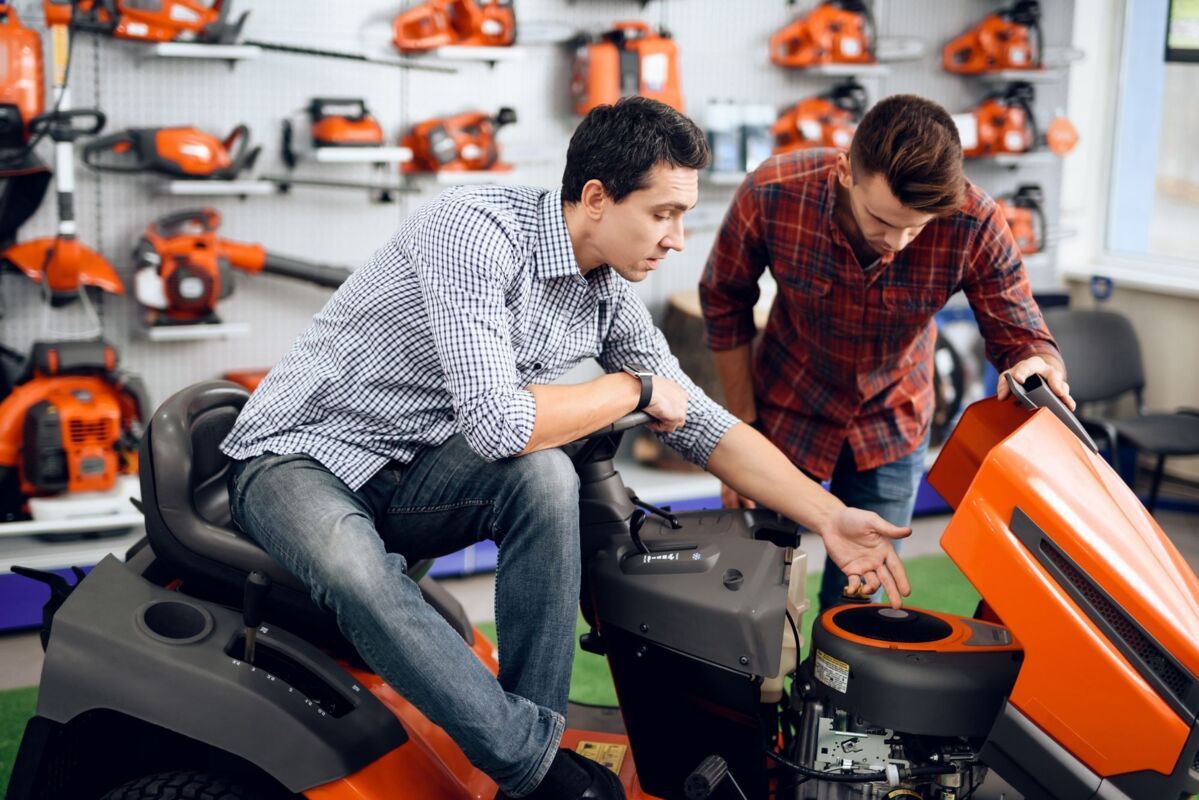 Advising customer about ride-on mower