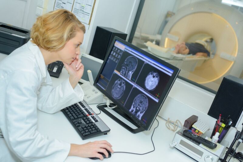 it-security-hospital-dqs-doctor analyses results